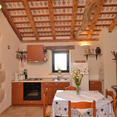 House Nadija